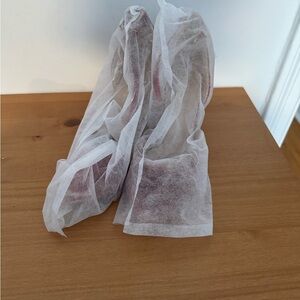 Lulu’s Coral Suede shoes w/gold embellishment